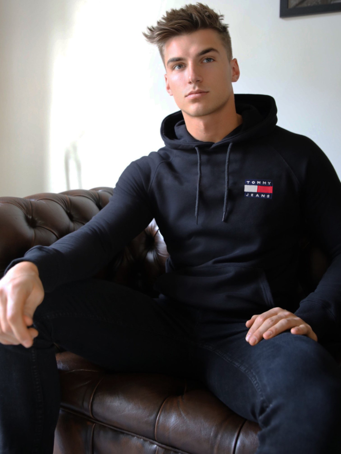 bluza-szara-męska-tommy-jeans-tommy-hilfiger-hoodie