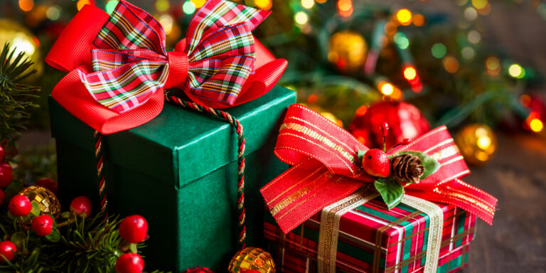 Dla siostry, przyjaciółki, mamy – przewodnik po najlepszych prezentach na Święta