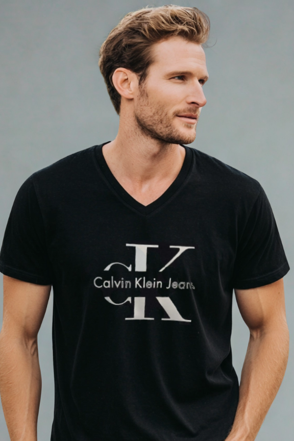 Koszulka Męska Calvin Klein Dekolt V Czarna