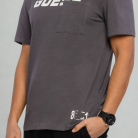 TME SZARA GUESS TŁO