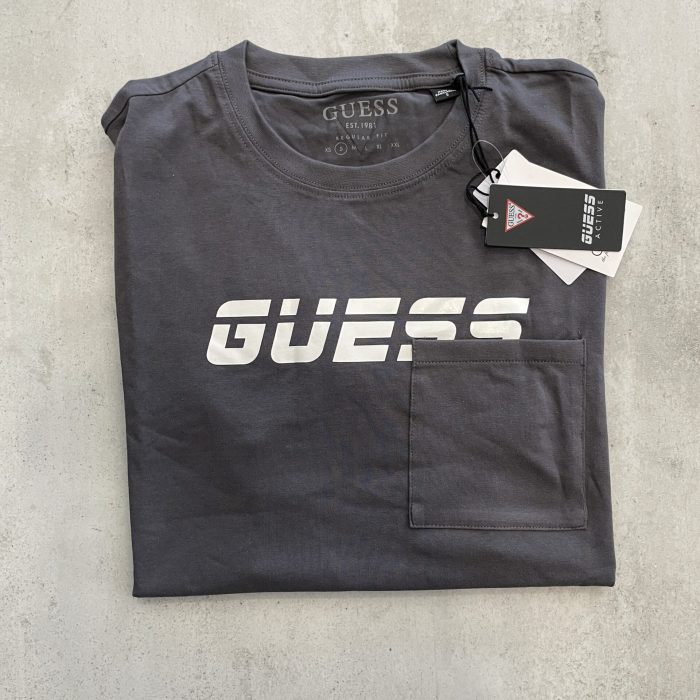 koszulka-meska-guess-szara-t-shirt-szary-z-kieszonka-scaled-1.jpeg koszulka-meska-guess-szara-t-shirt-szary-z-kieszonka-scaled-1.jpeg